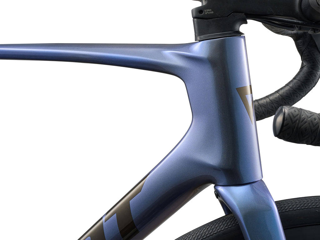 Defy Advanced 1