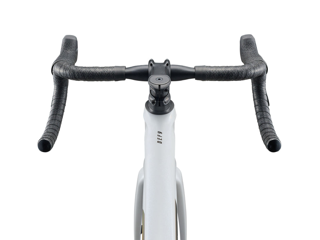 Defy Advanced Pro 1
