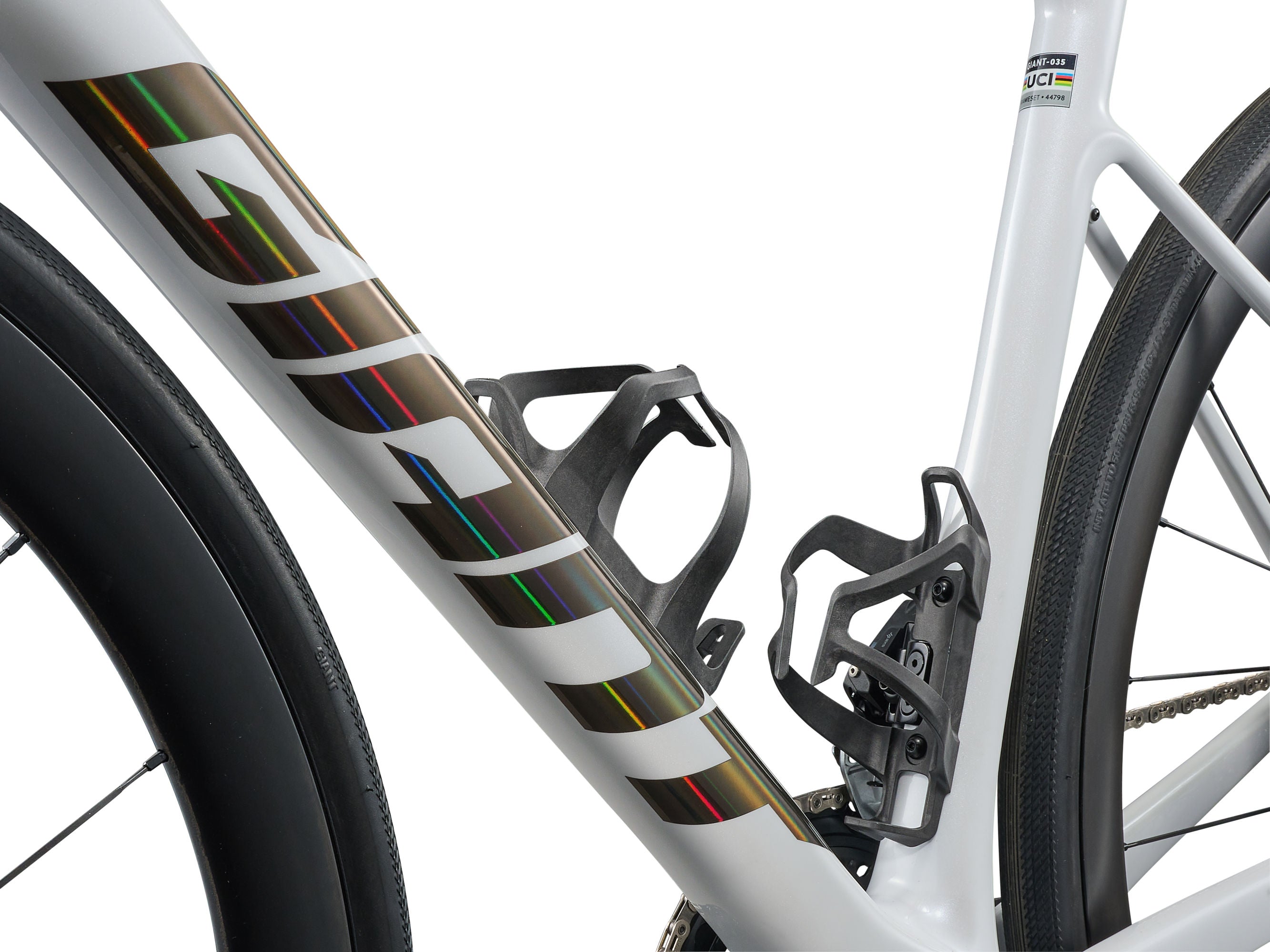 Defy Advanced Pro 1