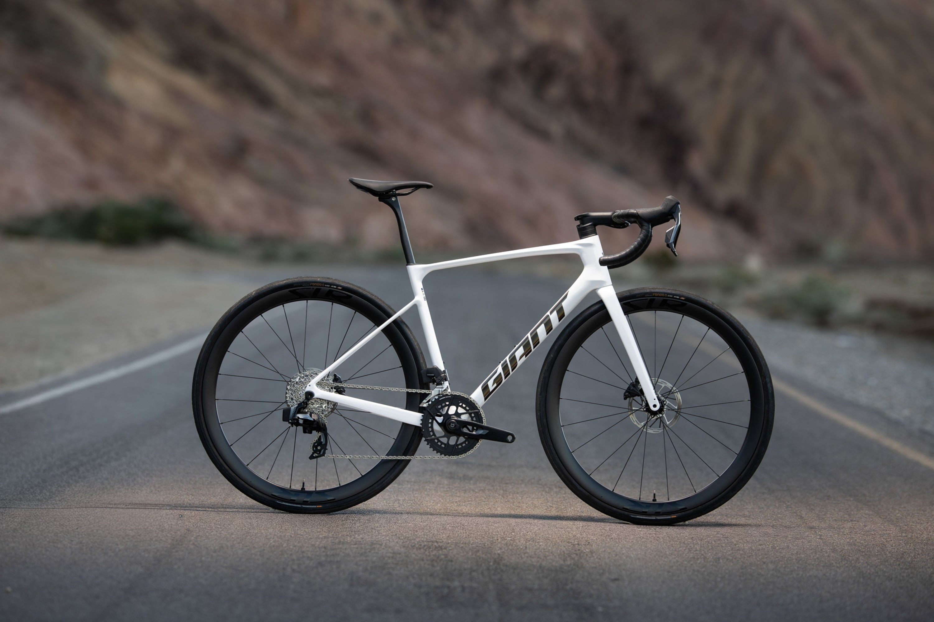Defy Advanced Pro 1