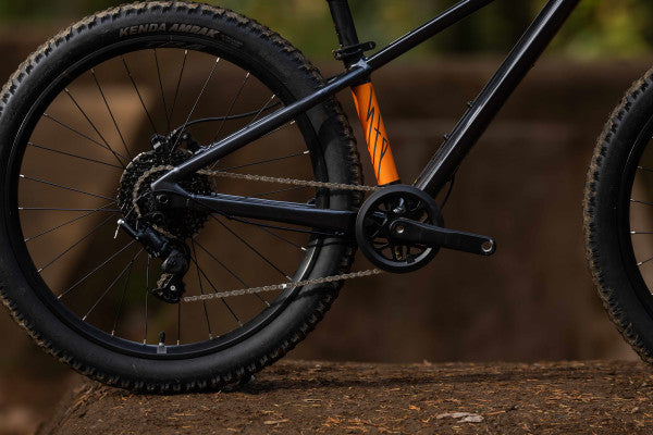 24 GIANT 2026 STP OS BLACK CHROME
