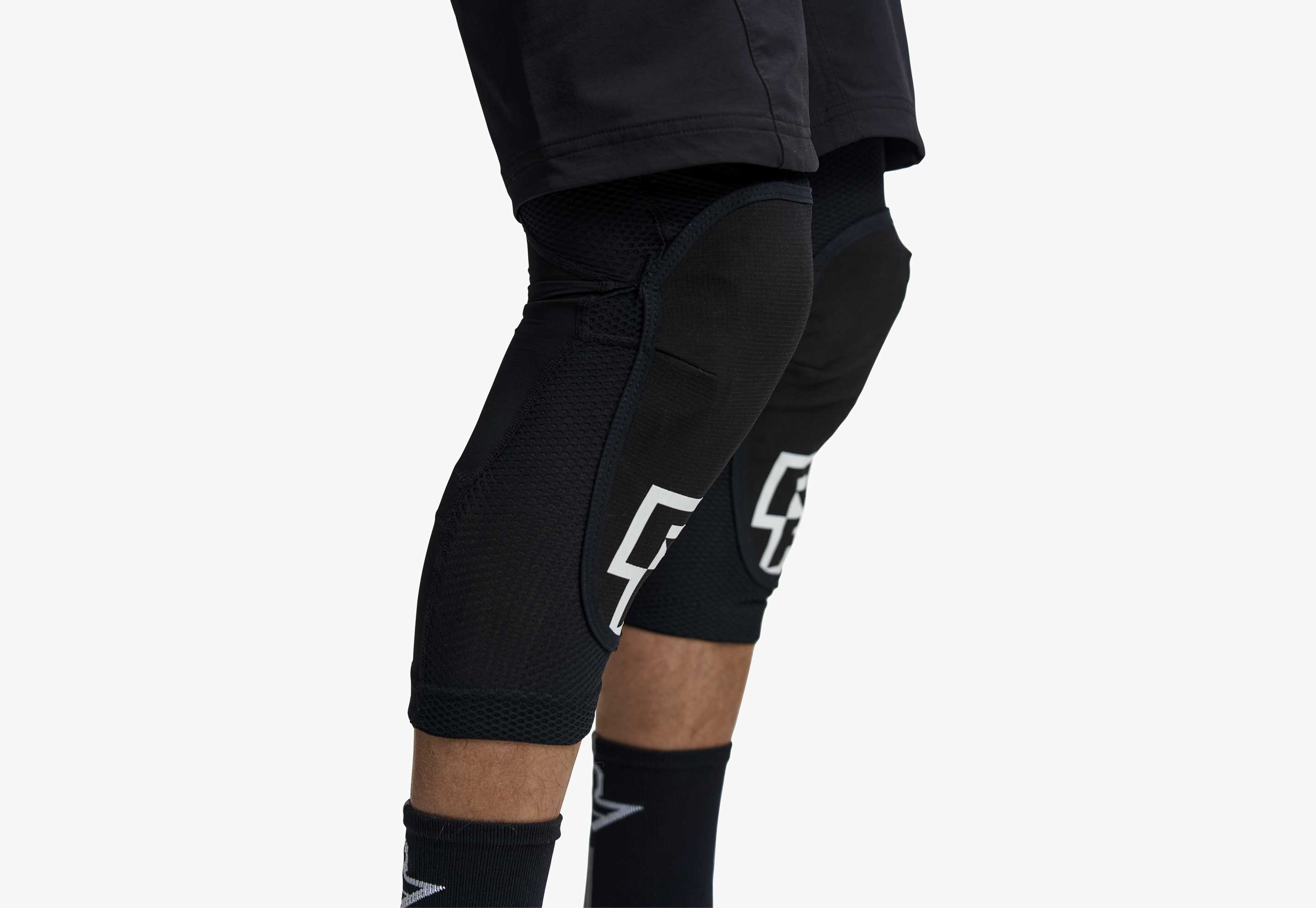 COVERT KNEE PAD